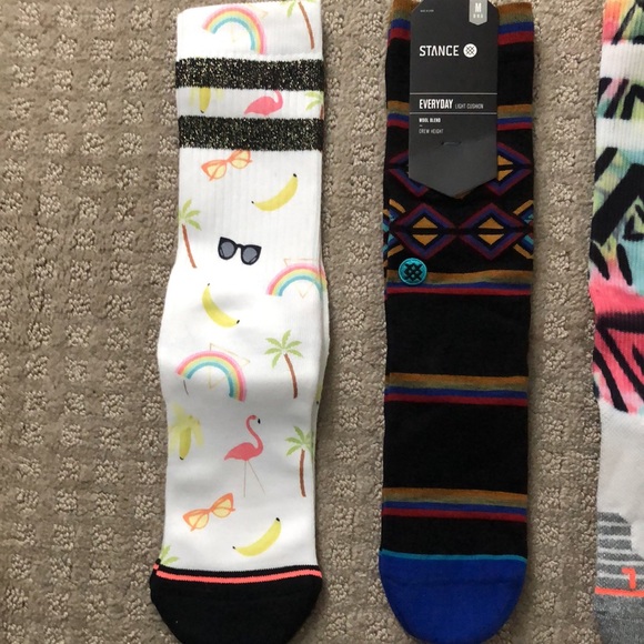 NEW Stance Crew Socks Size Medium Soft Stretchy - Picture 2 of 5